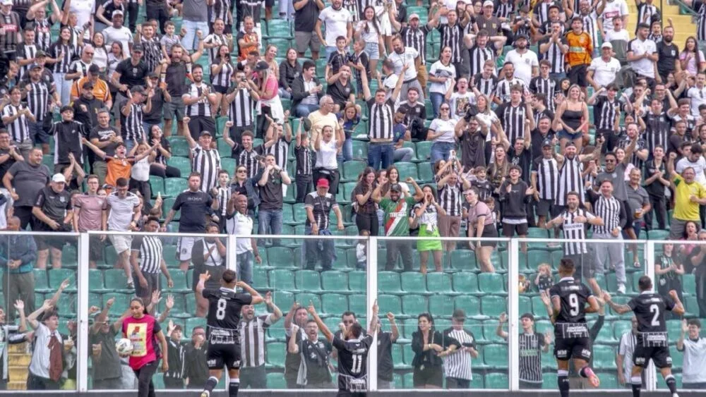 Figueirense Brilha com Vitória Sobre a Chape: Uma Nova Atitude