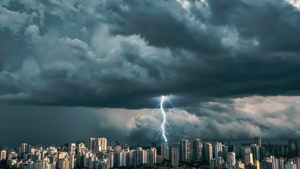 Frente Fria Trará Chuva e Queda de Temperaturas no Brasil