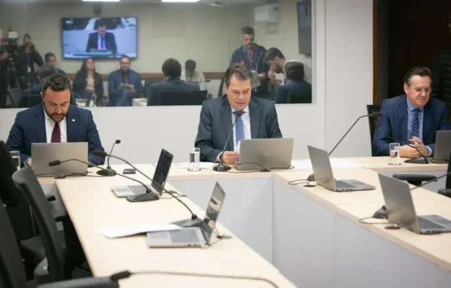 Pulseiras de Identificação para Crianças em Praias: Entenda a Nova Lei