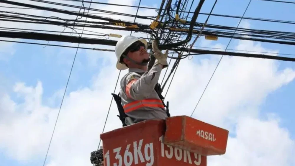 Apagão afeta mais de 59 mil consumidores no Litoral Norte de SC