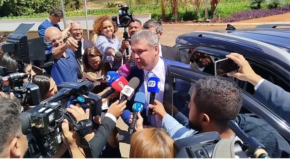 Lindbergh Farias e a Prisão de Jair Bolsonaro: Análise e Impactos