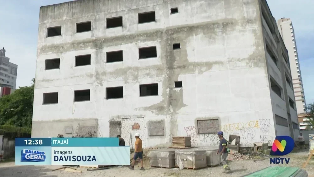 Retomada da Reforma da Delegacia Regional de Itajaí