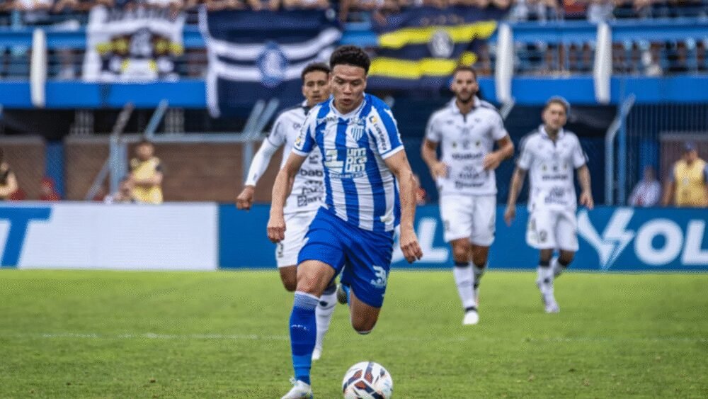 Vila Nova contrata Marquinhos Gabriel, ex-Avaí para 2025