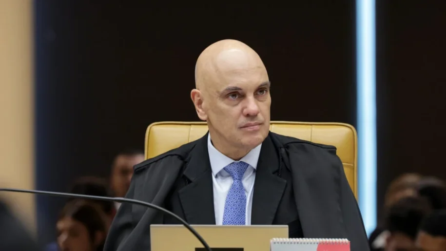 Alexandre de Moraes nega reunião com Vorcaro e critica denúncias sobre caso Master