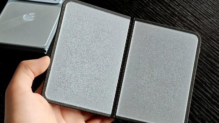 Apple revela iPhone Fold impresso em 3D com design inovador e câmeras duplas