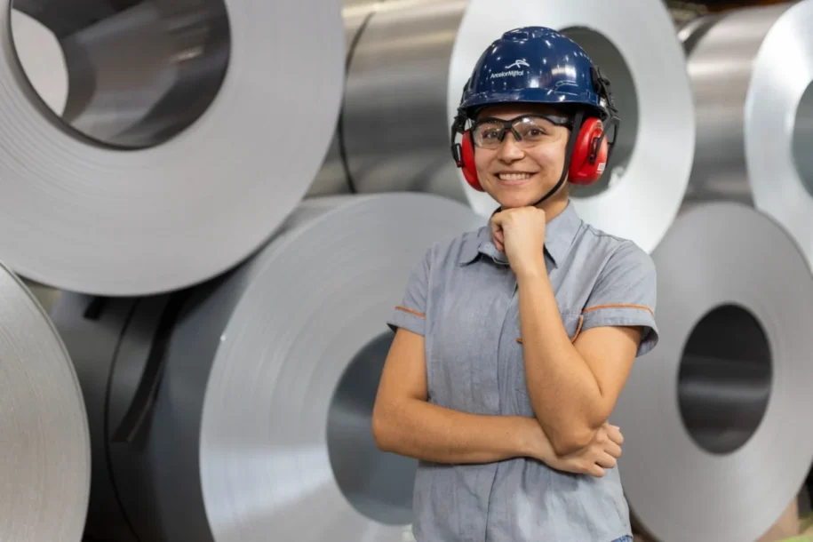 ArcelorMittal abre 35 vagas para curso técnico e promete empregos na região