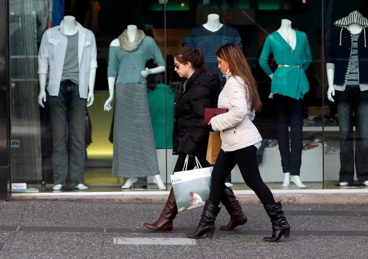 Banco do Canadá mantém juros em 2,25% enquanto inflação anual atinge 2,4%