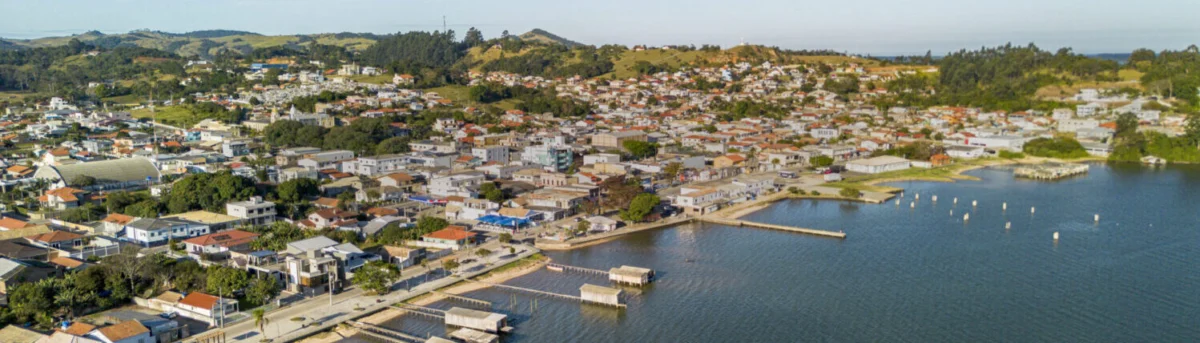 Casan inaugura agência em Imaruí e promete melhorias no abastecimento de água
