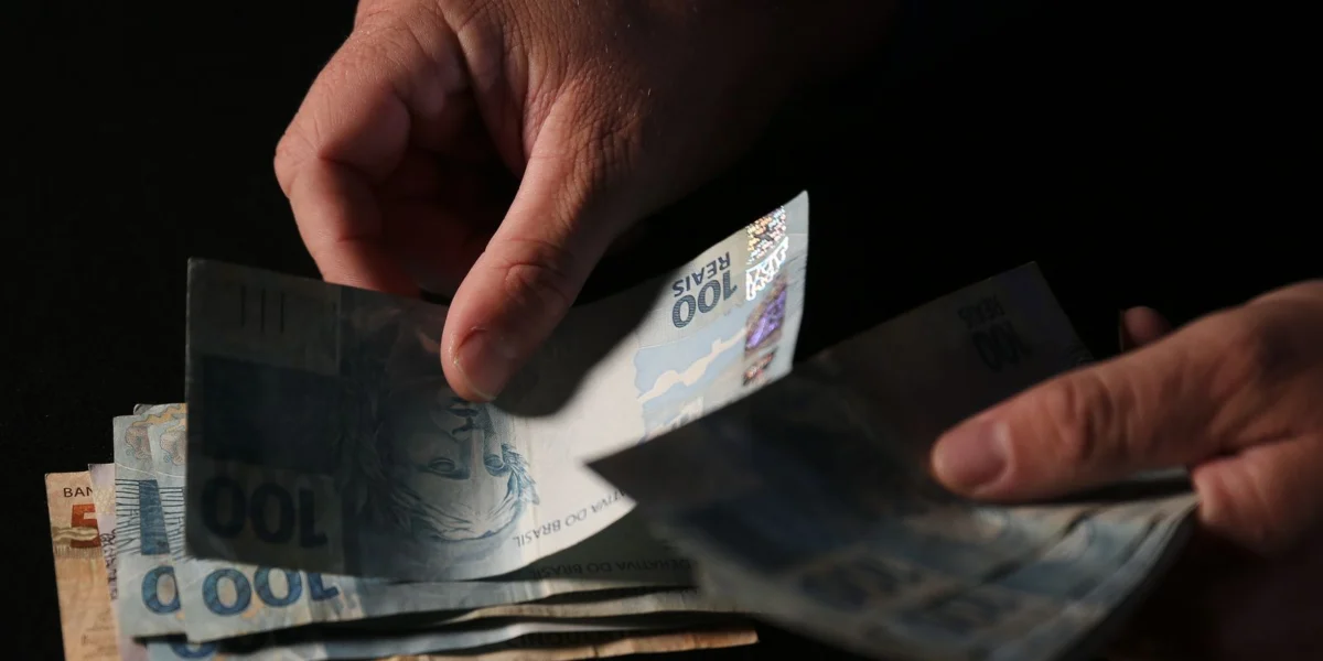 CMN aprova mudanças no FGC após pagamentos de R$ 250 mil a clientes do Banco Master