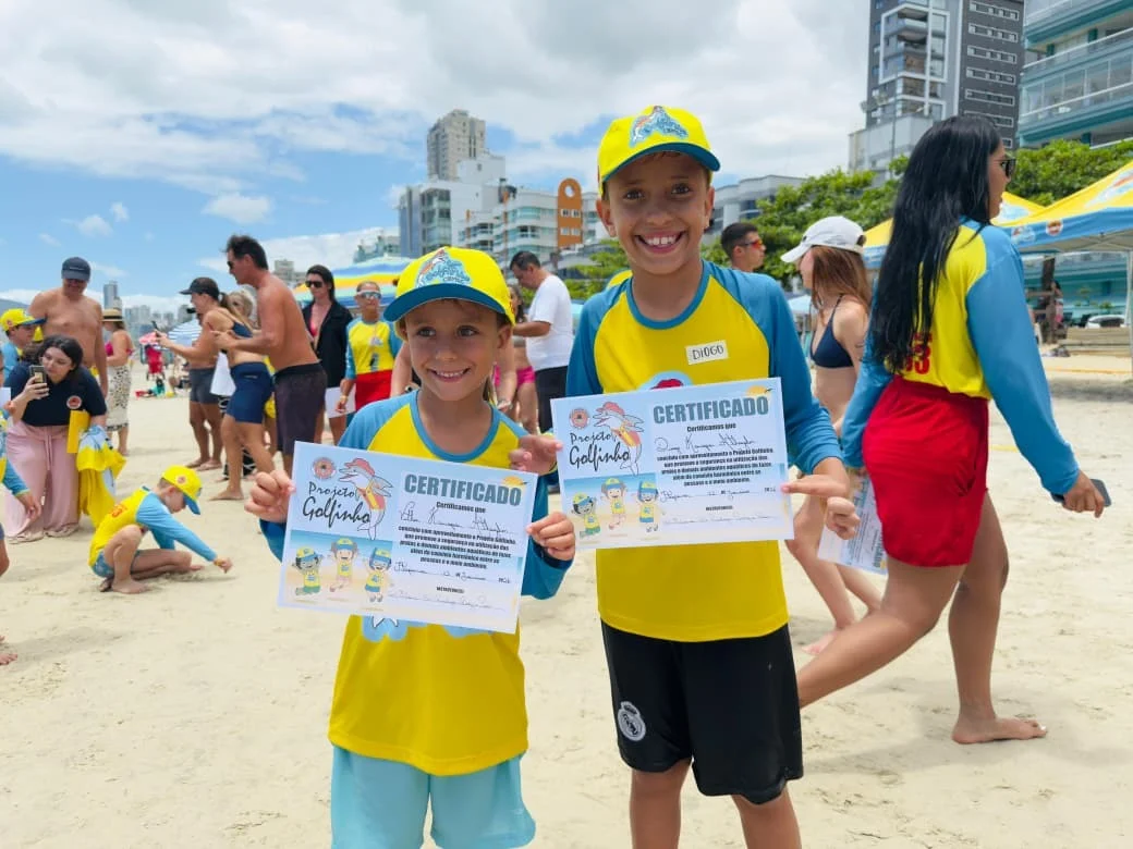 Corpo de Bombeiros Militar de SC lança Projeto Golfinho para crianças em Itapema