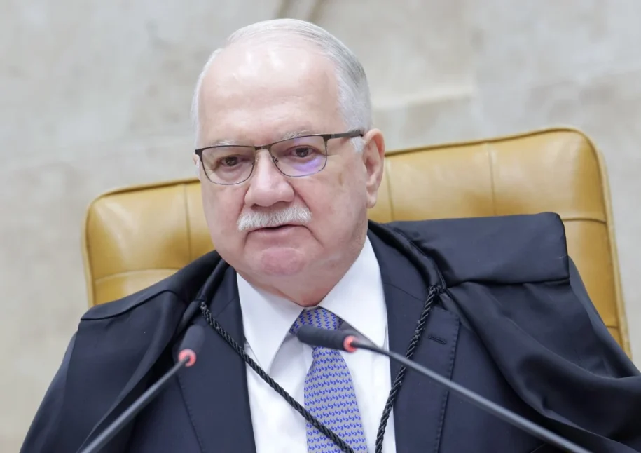 Edson Fachin indica que caso Master pode deixar o STF em meio a crise