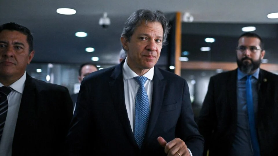 Fernando Haddad critica ex-presidente do BC por problemas do Banco Master
