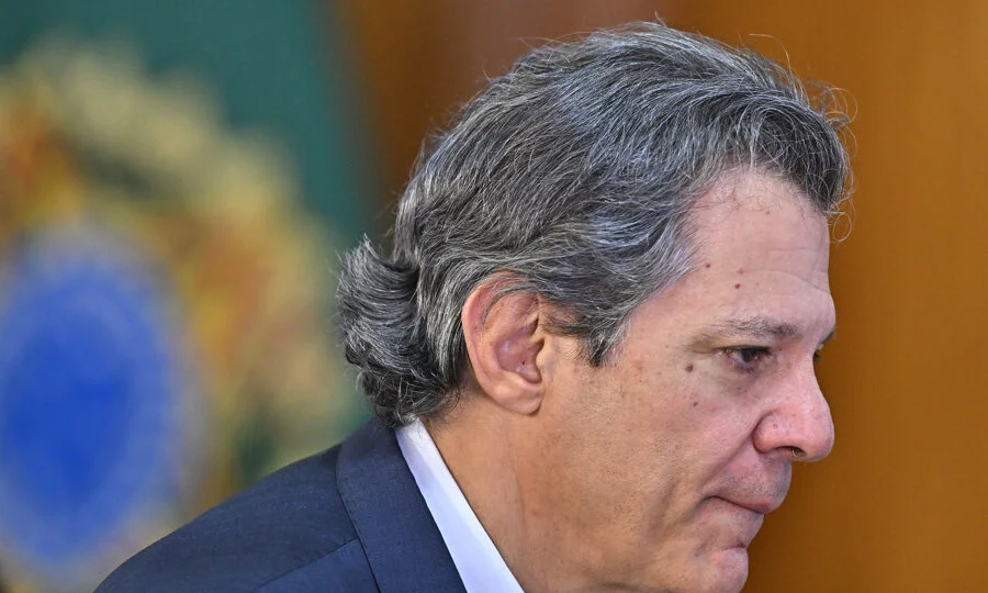 FMI reduz projeção de PIB do Brasil e alerta sobre desaceleração econômica