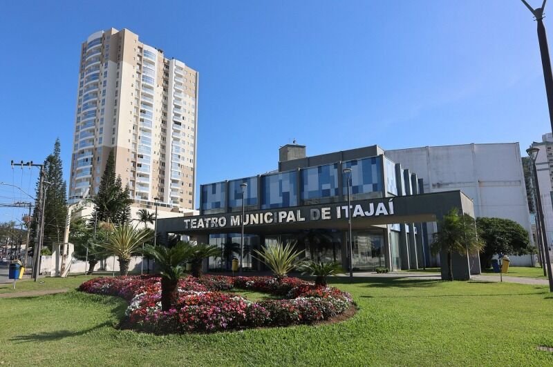 Fundação Cultural de Itajaí renova editais e reduz burocracia para Carnaval 2026