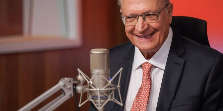 Geraldo Alckmin expressa preocupação à China sobre carne bovina e convoca Han Zheng