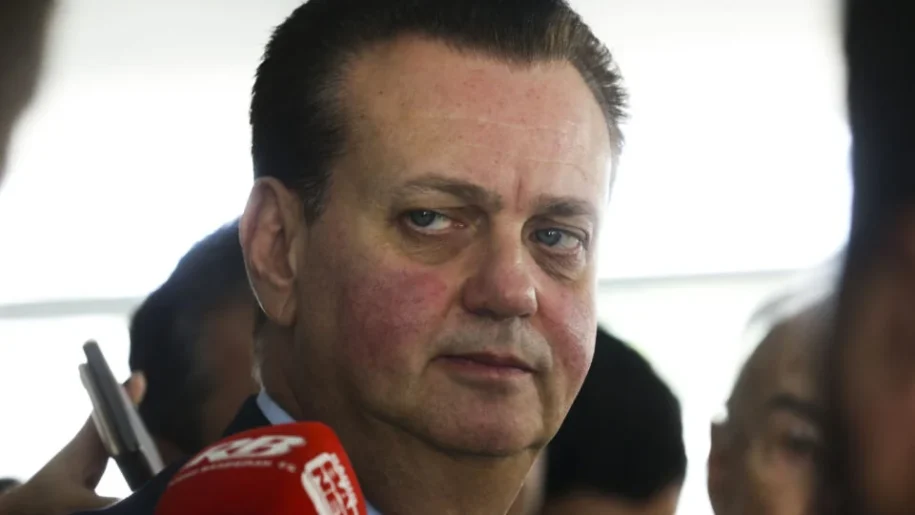 Gilberto Kassab critica Lula por aumento de impostos e dívida pública crescente
