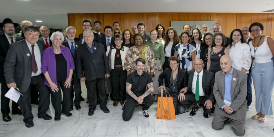 Governo Lula e comunidade judaica debatem combate ao antissemitismo na educação