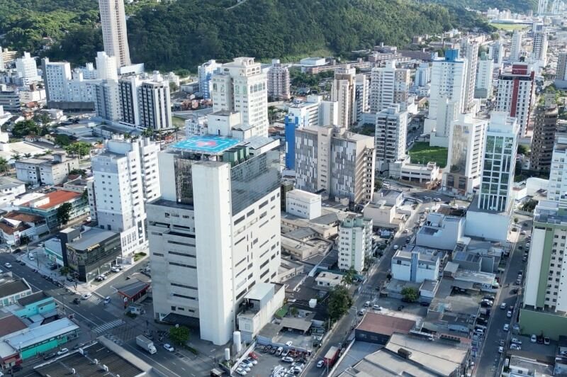 Hospital Marieta Konder Bornhausen completa 70 anos e reafirma liderança na saúde