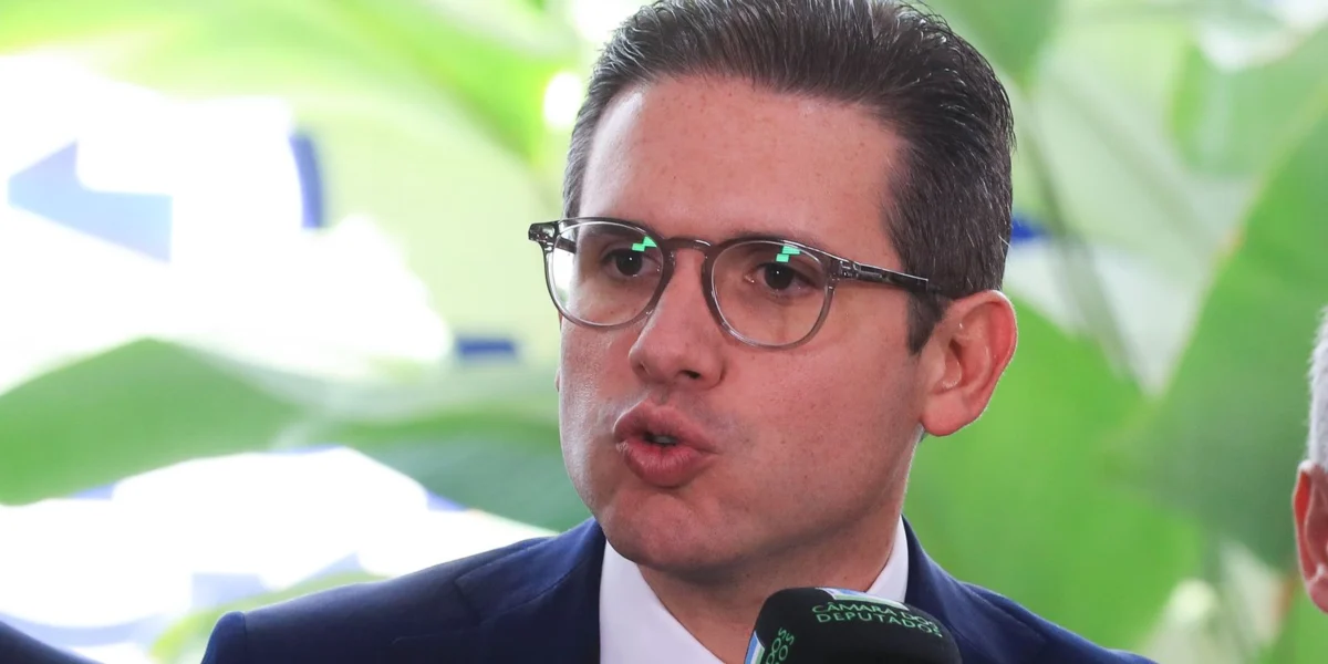 Hugo Motta anuncia votação do Gás do Povo e PEC da Segurança no Congresso