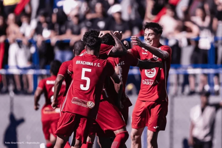 Ibrachina desafia gigantes do futebol e enfrenta São Paulo na semifinal da Copinha