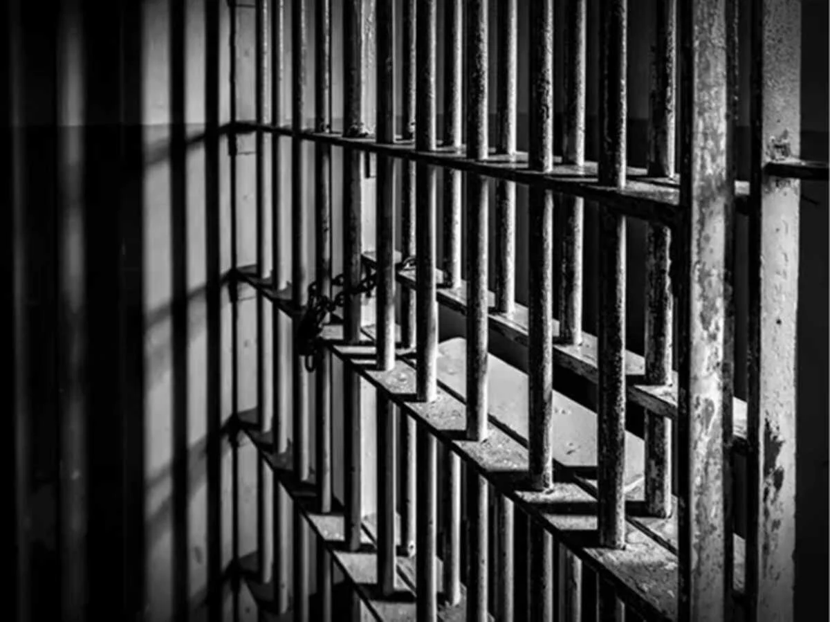 Justiça de MS condena pai a 16 anos por estuprar filha durante 5 anos