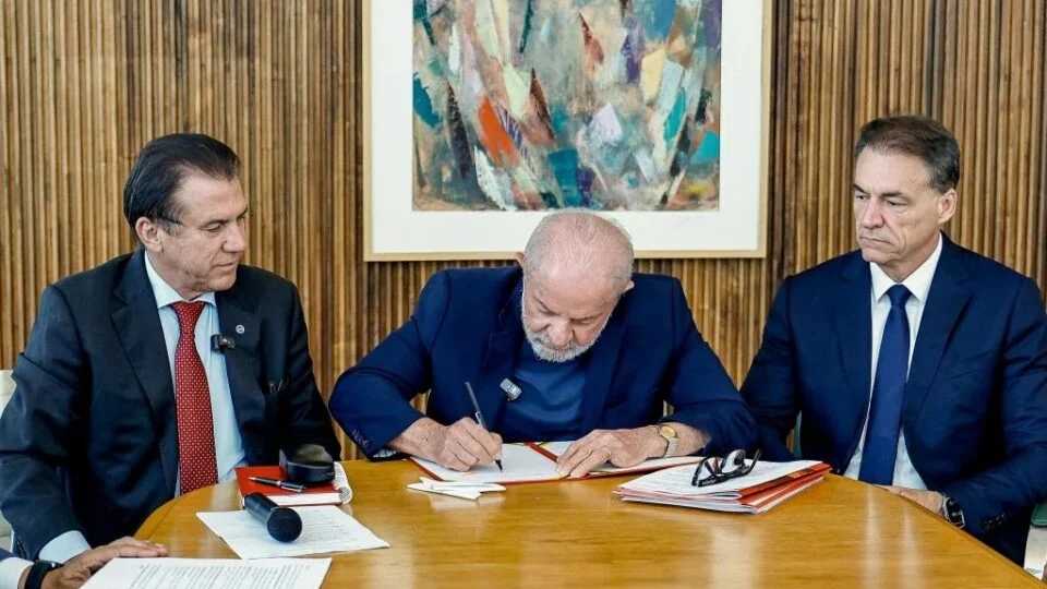 Justiça Federal derruba decreto de Lula sobre vales refeição e alimentação