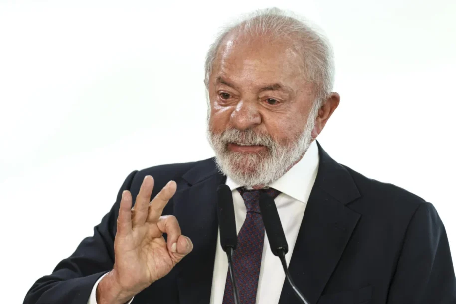 Lula defende geração de empregos com minerais críticos enquanto Ibovespa desacelera