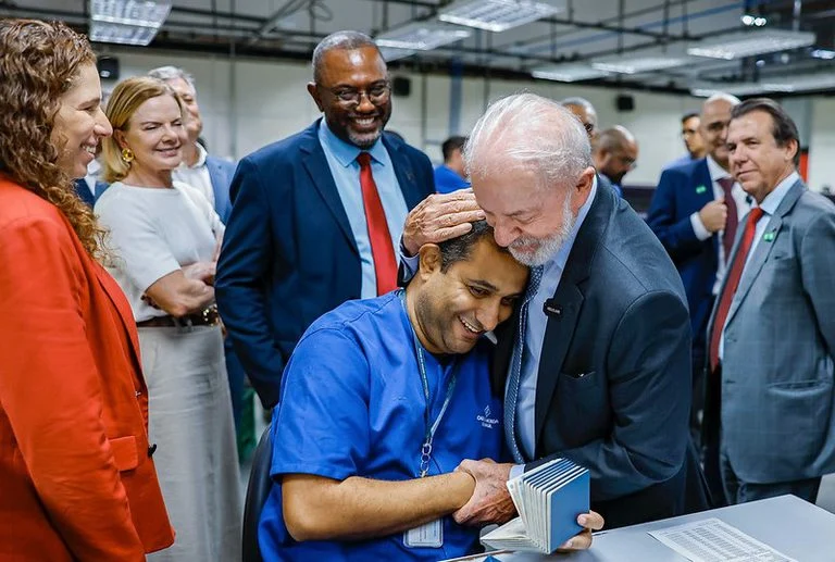 Lula defende valorização do salário mínimo em cerimônia de 90 anos e gera expectativa