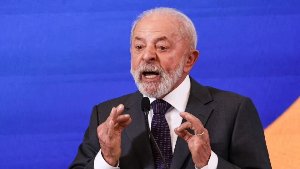 Lula intensifica campanha pela reeleição em 2026 com orçamento apertado