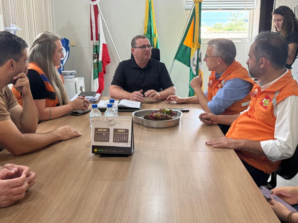 Mario Hildebrandt anuncia desassoreamento do Rio Santa Luzia em Tijucas e investimentos