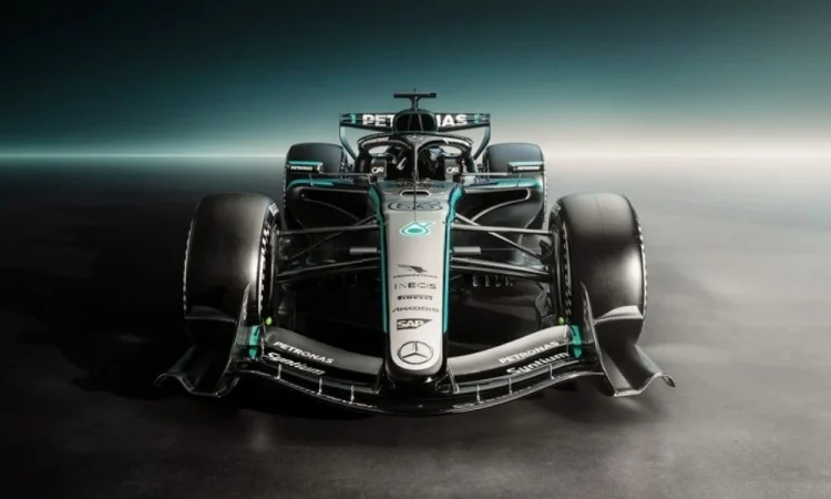 Mercedes revela W17, carro para 2026, com potência elétrica aumentada e estreia em Barcelona