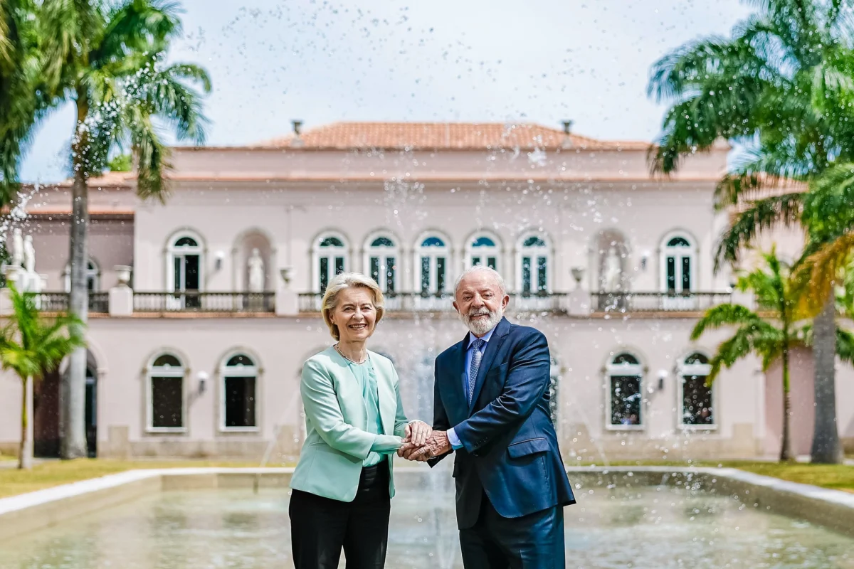 Mercosul e União Europeia assinam acordo histórico sem Lula e sob ameaças de Trump