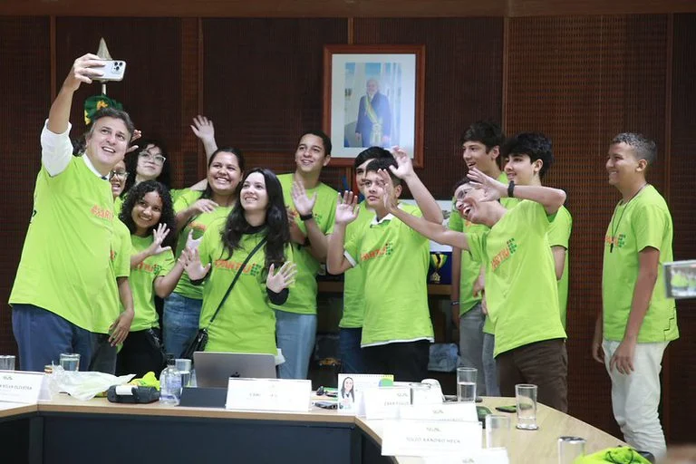 Ministério da Educação oferece 26 mil vagas extras em cursos técnicos; saiba como se inscrever