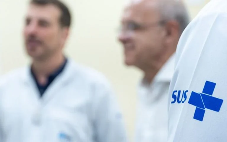 Ministério da Saúde assume pagamento de bolsas de residência e gera polêmica