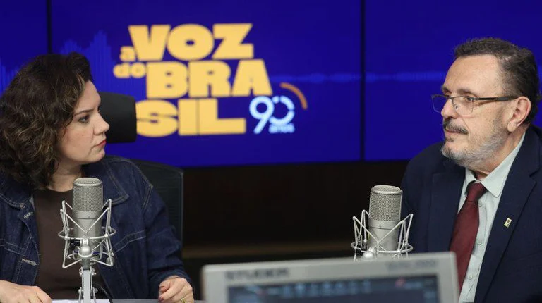 Ministério das Comunicações abre consulta pública para flexibilização de ‘A Voz do Brasil’