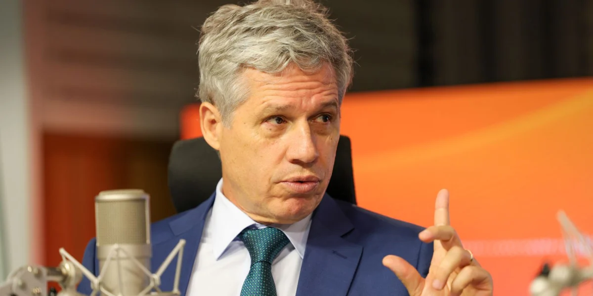 Ministro Paulo Teixeira revela que acordo Mercosul-UE impulsionará agricultura familiar