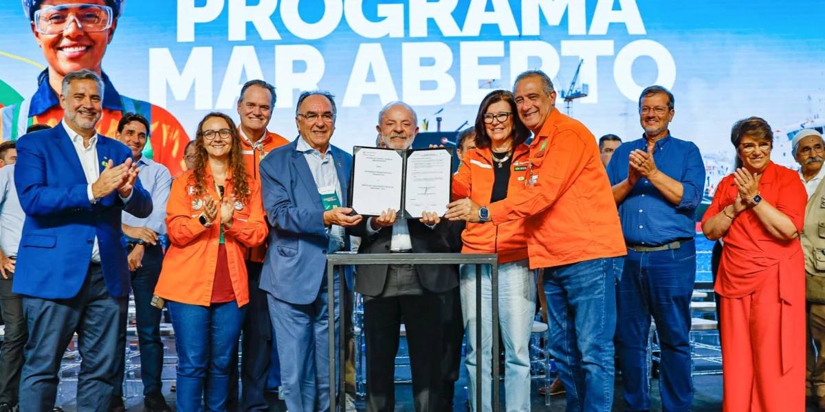 Petrobras assina contrato de R$ 2,8 bilhões e gera 9 mil empregos no RS