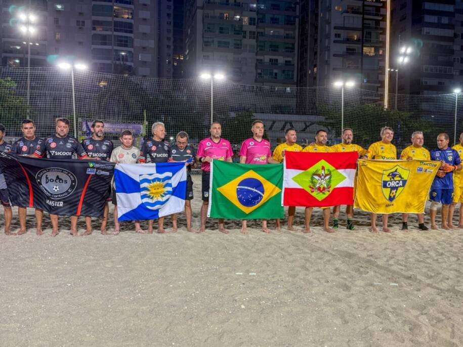 Prefeitura de Balneário Camboriú inicia 61º Campeonato de Futebol de Areia com tensão