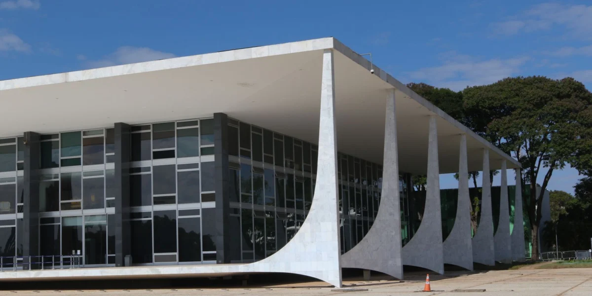 Psol aciona STF para barrar gratificação faroeste que estimula violência policial