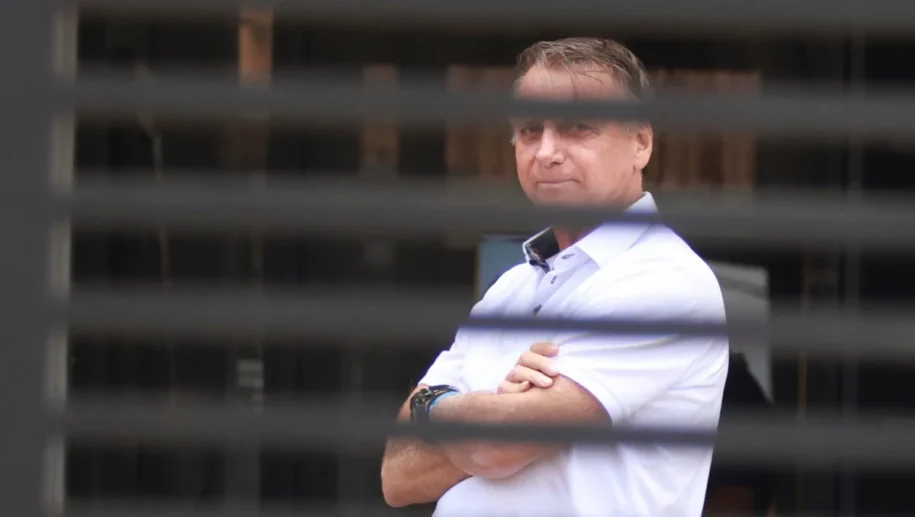 Relatório da PMDF revela rotina de Bolsonaro na ‘Papudinha’ sem leitura