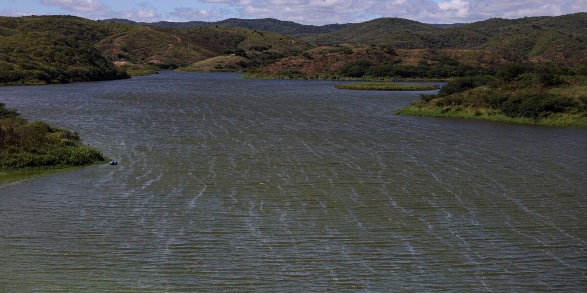 Rio São Francisco ultrapassa cota de alerta e provoca alagamentos na Bahia e Minas Gerais