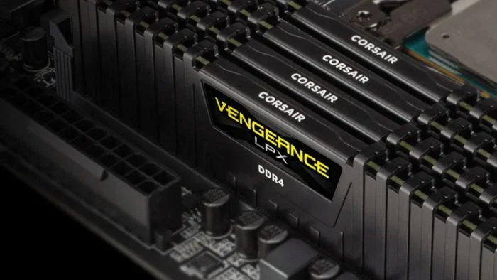 Samsung e SK hynix veem preços de DDR4 disparar 172% e frustram usuários