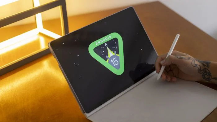 Samsung revela Galaxy Tab S10 FE Plus com preço em queda e recursos poderosos