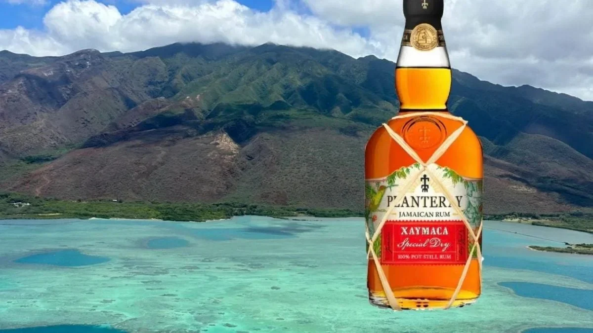 Xaymaca Special Dry é o Melhor Rum Envelhecido de 2025