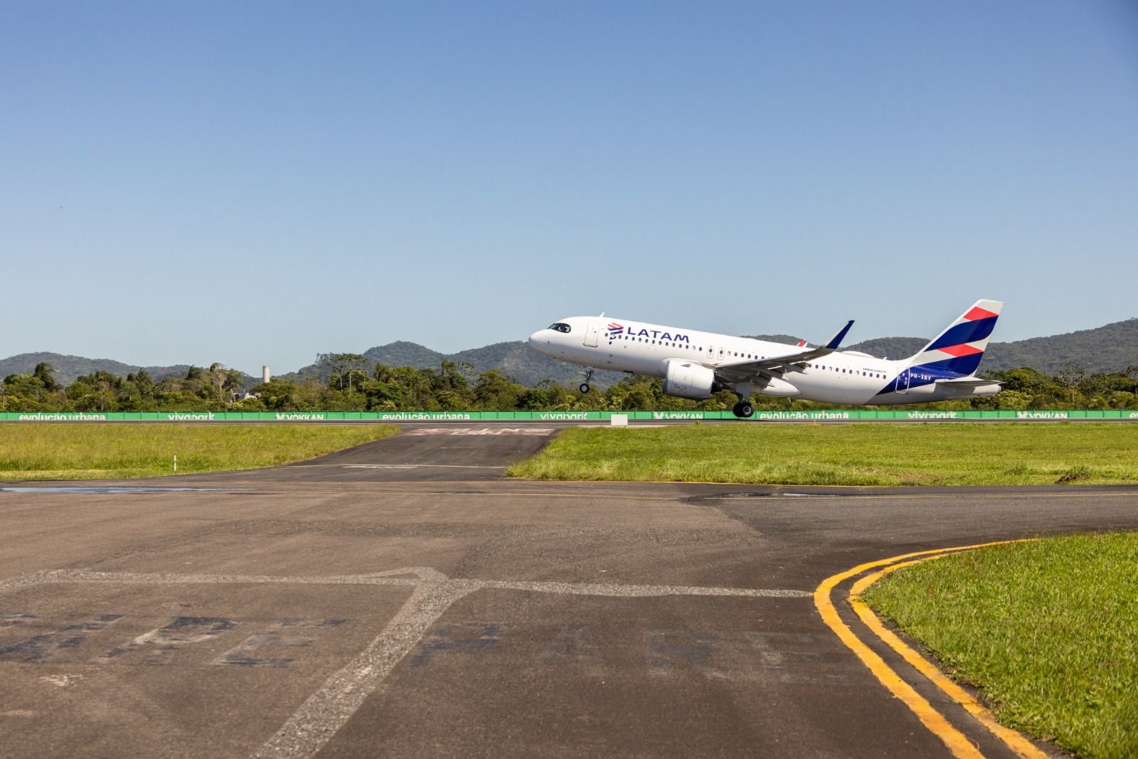 Aeroporto Internacional de Navegantes prevê 38 mil passageiros no Carnaval 2026