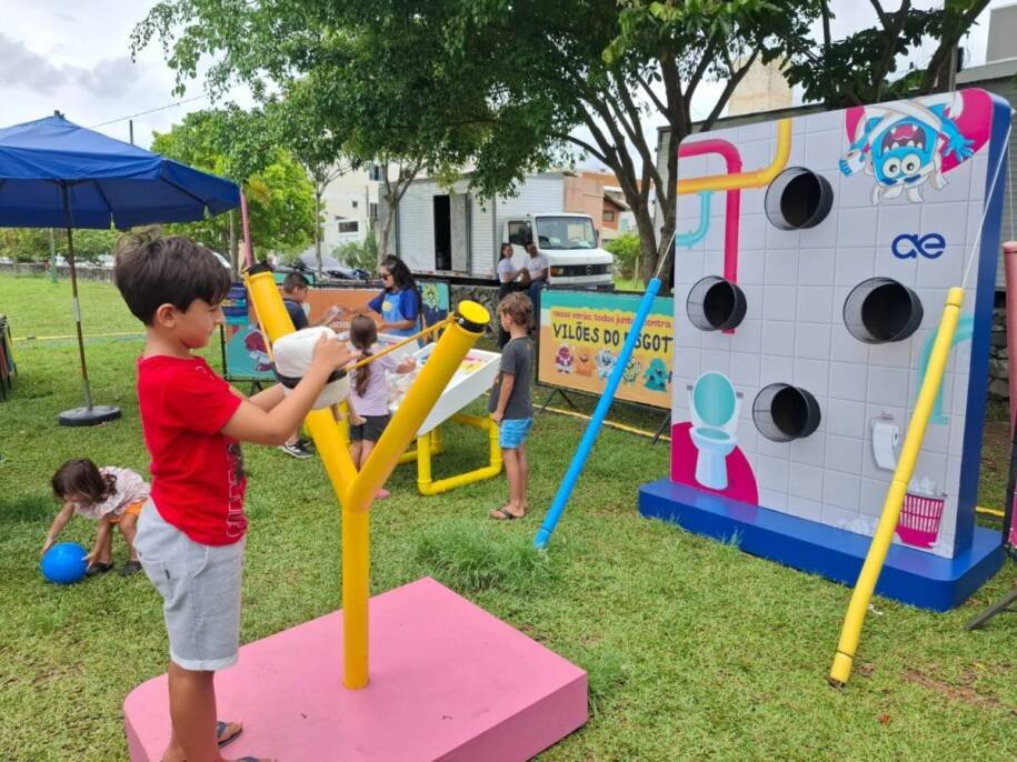 Águas de Camboriú promove Caravana de Verão e envolve famílias em educação ambiental