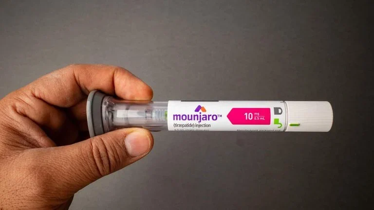 Anvisa apreende lotes falsos de Mounjaro e botox e suspende comercialização