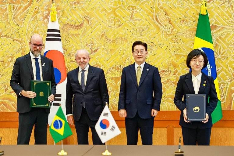 Anvisa e Coreia do Sul firmam acordo para fortalecer cooperação em saúde