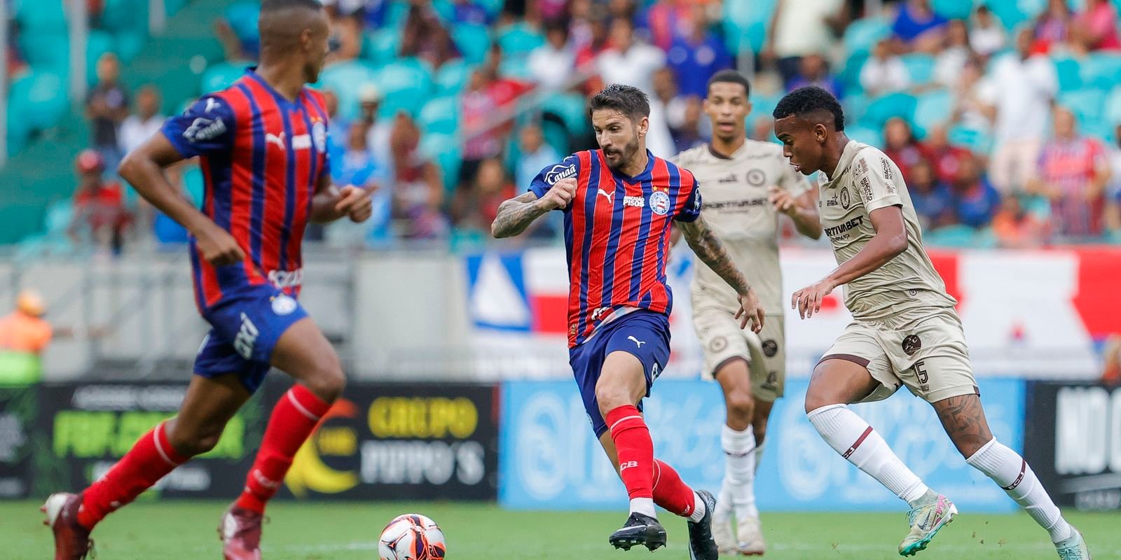 Bahia cede empate para Jacuipense e mantém liderança no Campeonato Baiano