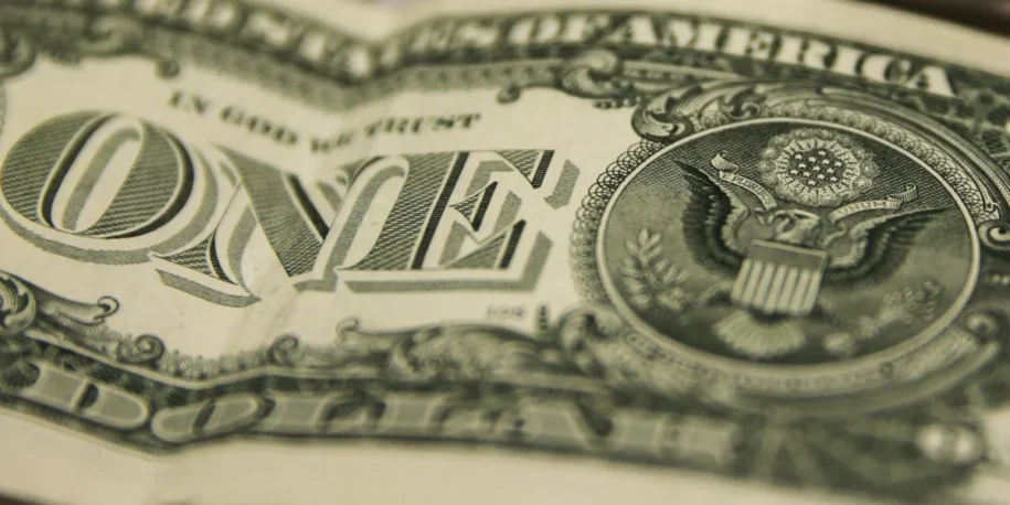 Bolsa Brasileira supera 191 mil pontos com capital externo e dólar despenca